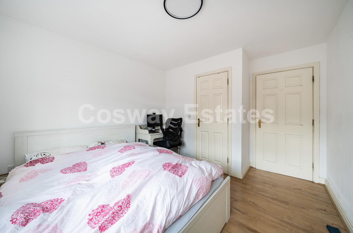 Shillingford Close, London